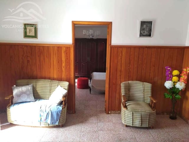 4 chambre Villa/Maison à vendre à Rosiana, Santa Lucía de Tirajana avec garage - 310 000 € (Ref: 9471056)
