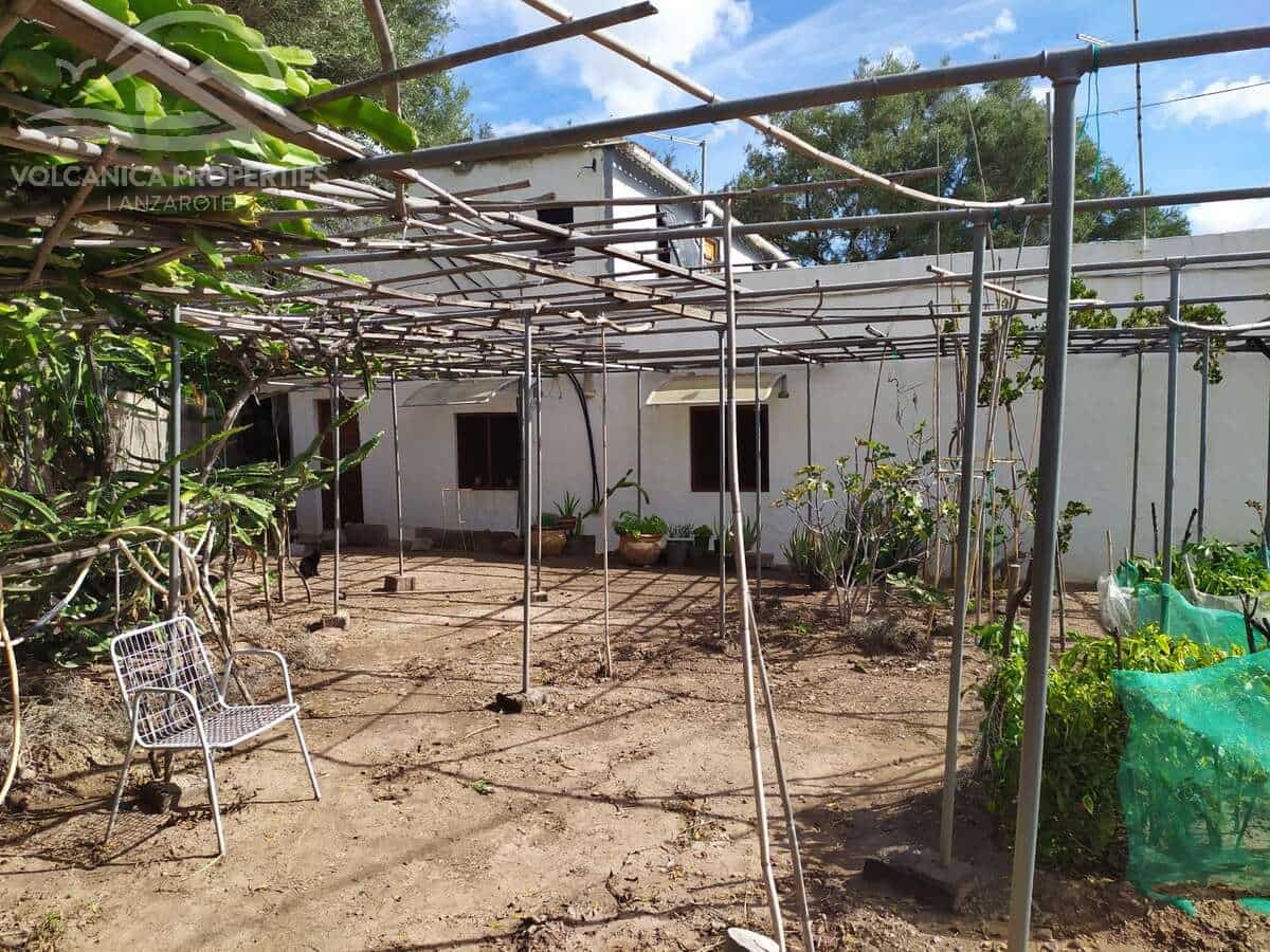 4 chambre Villa/Maison à vendre à Rosiana avec garage - 310 000 € (Ref: 9471056)