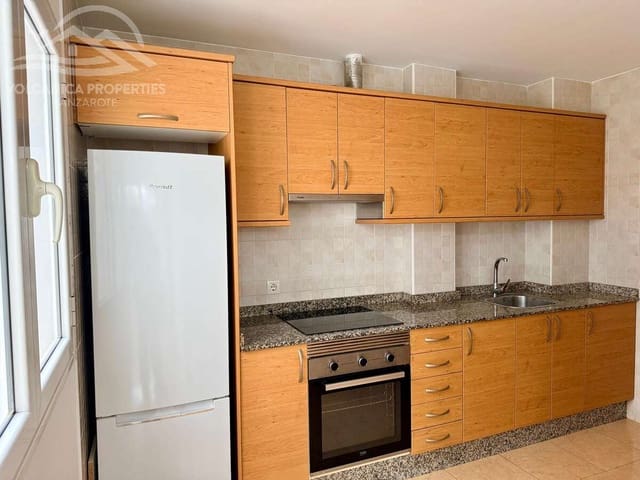 2 soveværelse Lejlighed til salg i Arrecife - € 199.000 (Ref: 9689938)