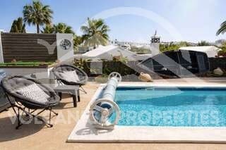 Chalet de 1 habitación en Playa Blanca en venta con piscina - 475.000 € (Ref: 9745212)