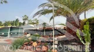 1 bedroom Villa for sale in Playa Blanca with pool - € 475,000 (Ref: 9745212)