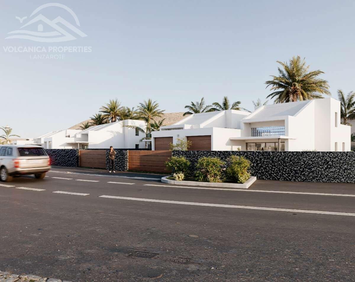 3 bedroom Villa for sale in Tinajo with garage - € 387,000 (Ref: 9780041)