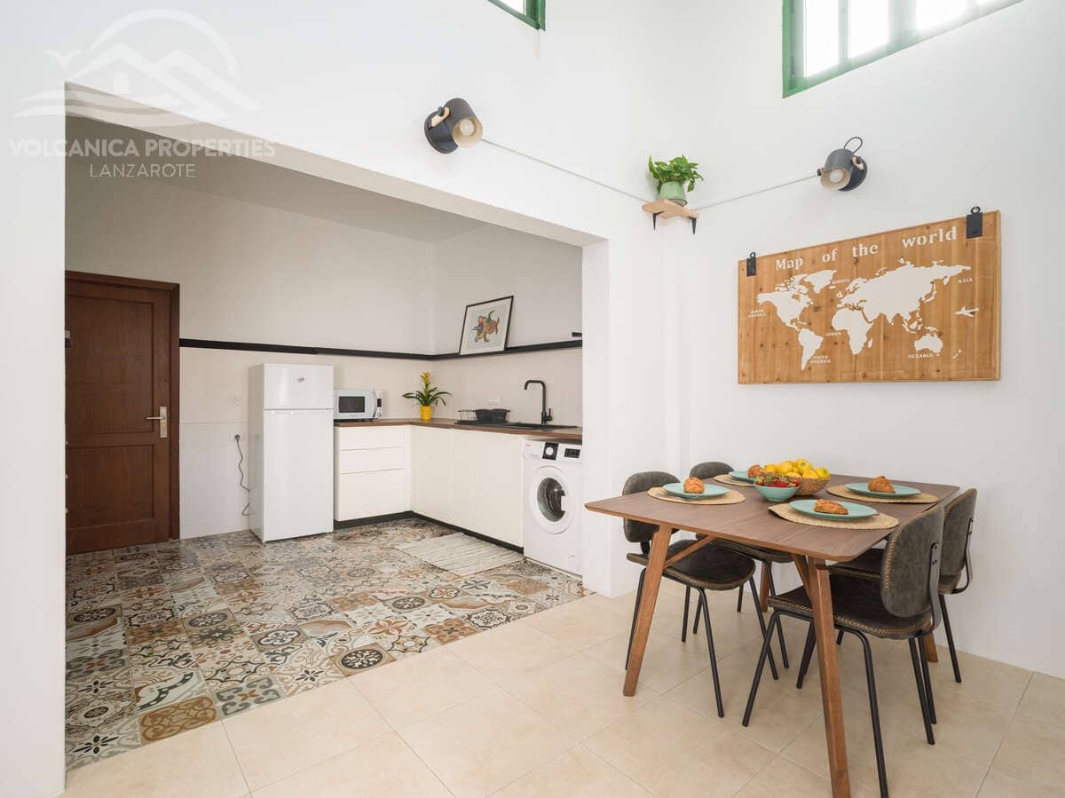 5 bedroom Villa for sale in Ye - € 379,000 (Ref: 9828172)