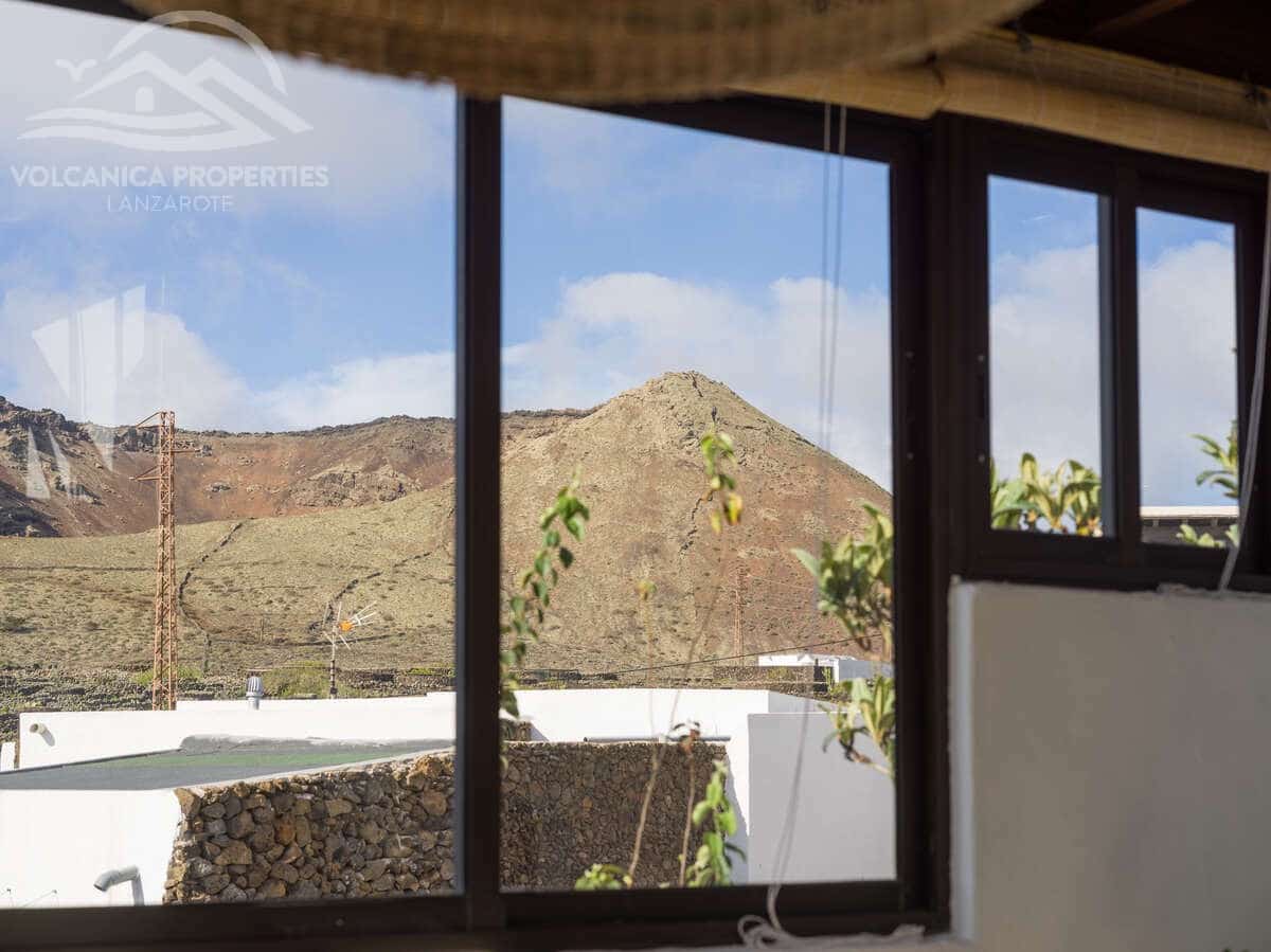 5 bedroom Villa for sale in Ye - € 379,000 (Ref: 9828172)