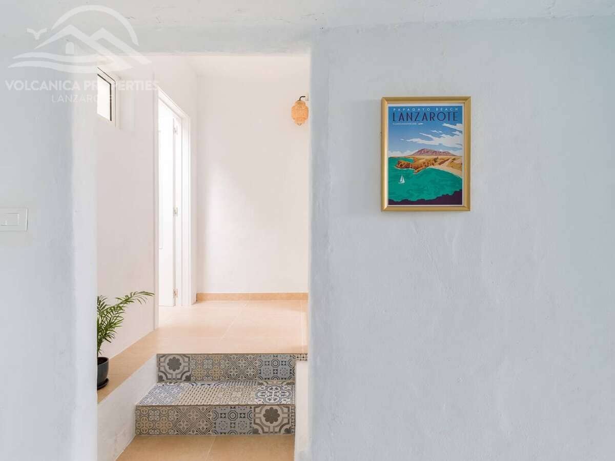 5 bedroom Villa for sale in Ye - € 379,000 (Ref: 9828172)