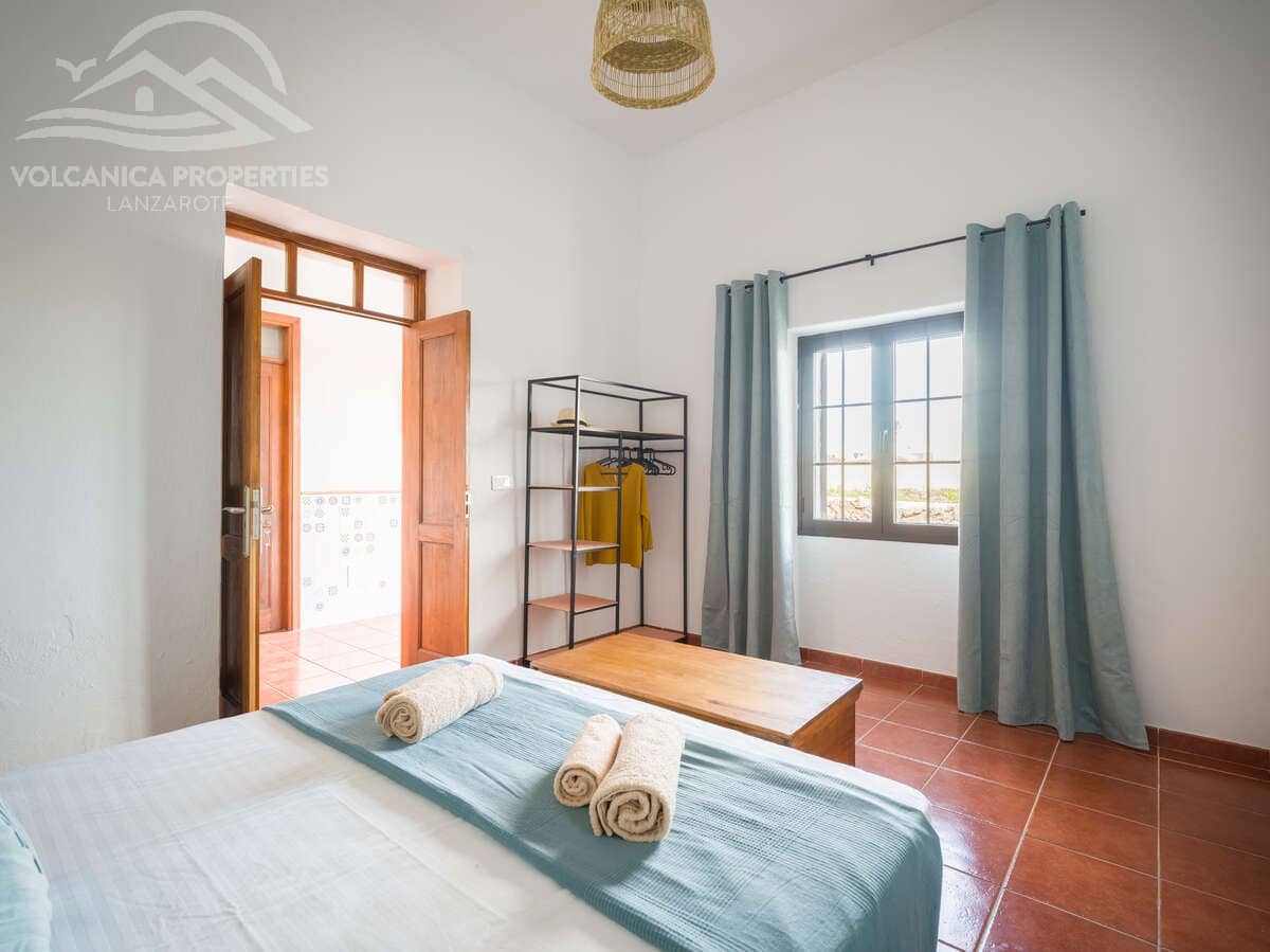 5 bedroom Villa for sale in Ye - € 379,000 (Ref: 9828172)