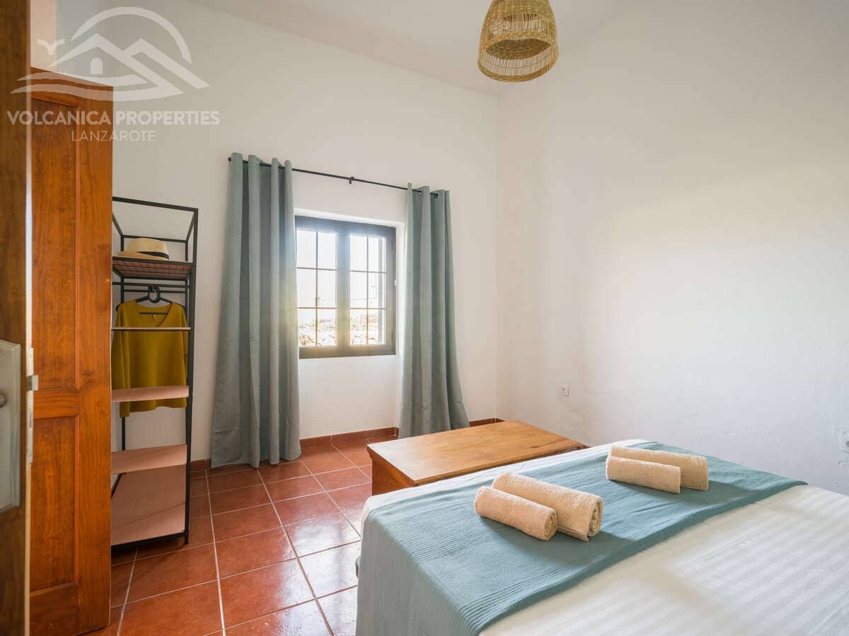 5 bedroom Villa for sale in Ye - € 379,000 (Ref: 9828172)