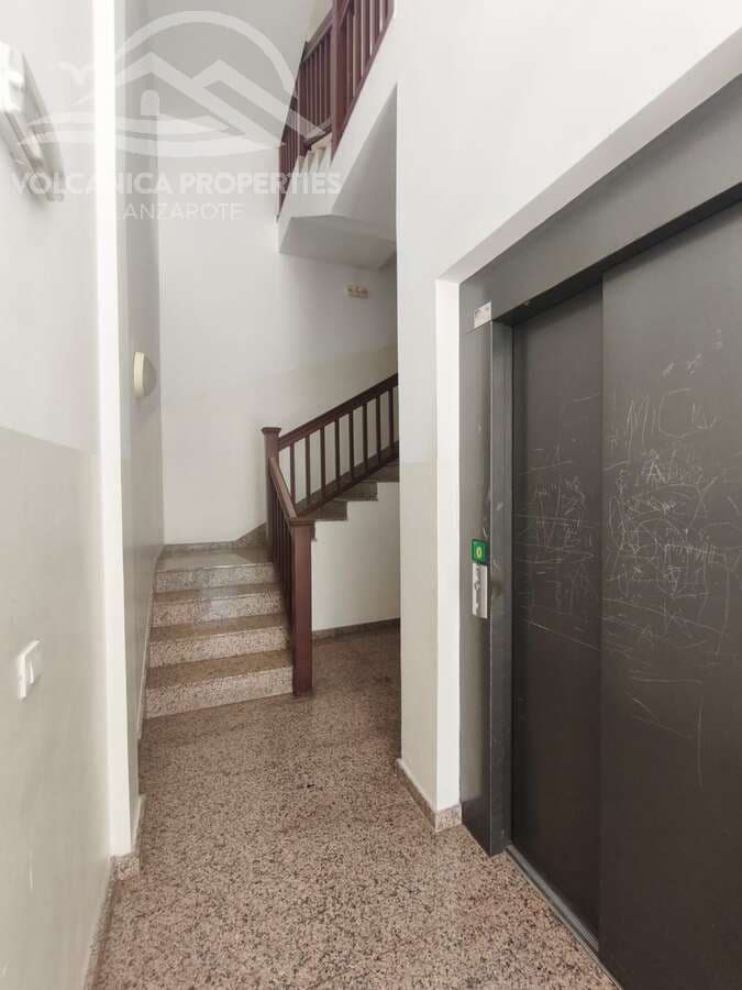 2 soverom Leilighet til salgs i Arrecife - € 165 000 (Ref: 9888642)