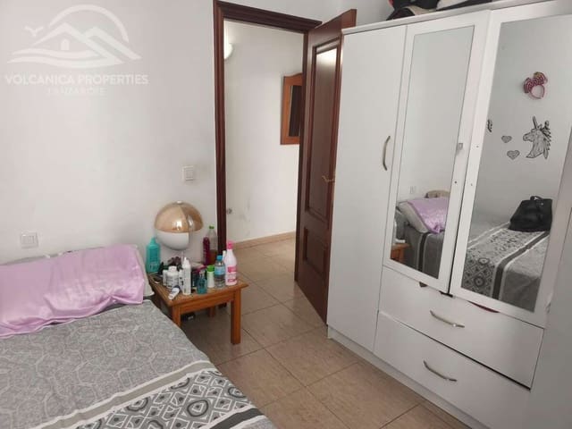 2 soverom Leilighet til salgs i Arrecife - € 165 000 (Ref: 9888642)