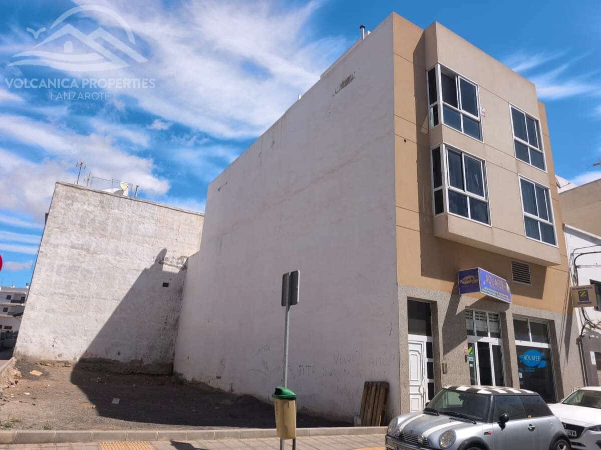 2 soverom Leilighet til salgs i Arrecife - € 165 000 (Ref: 9888642)