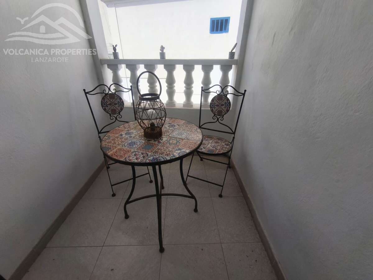 5 bedroom Villa for sale in Orzola - € 465,000 (Ref: 9926615)