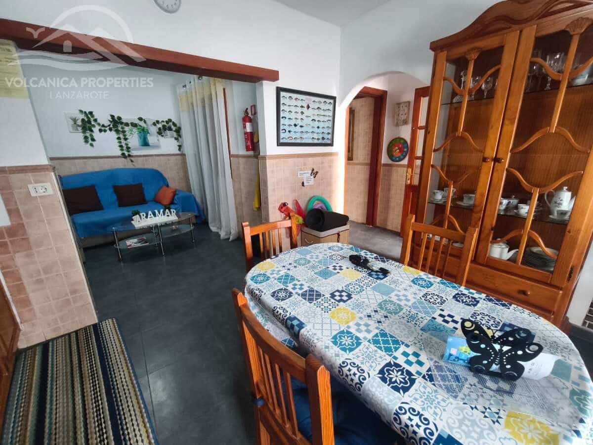 5 bedroom Villa for sale in Orzola - € 465,000 (Ref: 9926615)