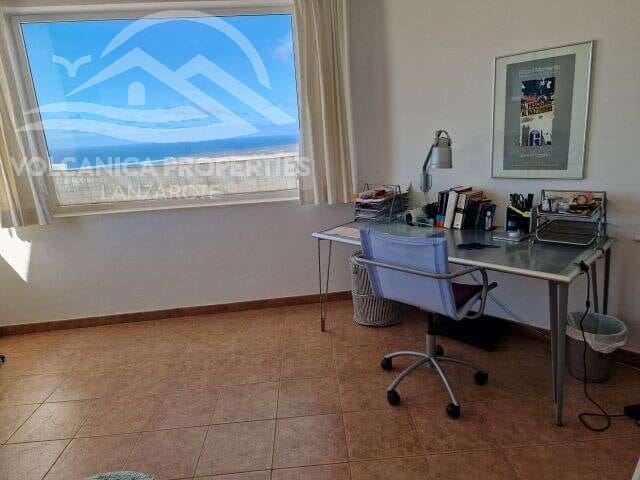 4 Zimmer Villa zu verkaufen in Las Brenas, Yaiza mit Garage - 525.000 € (Ref: 9950890)