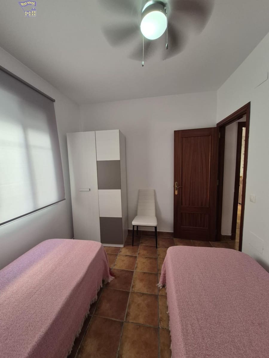 2 bedroom Penthouse for rent in Arcos de la Frontera - € 500 (Ref: 10022631)