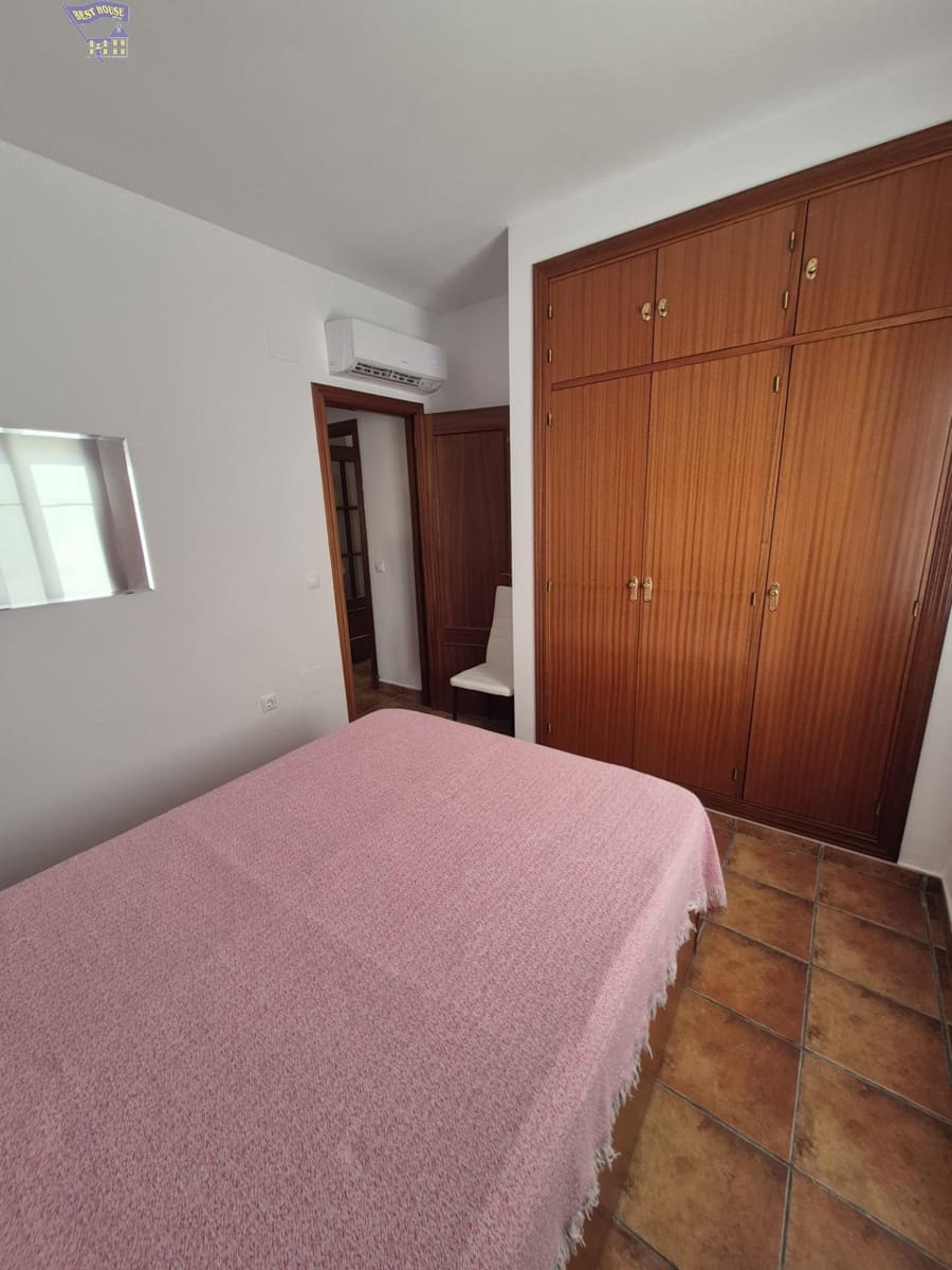2 bedroom Penthouse for rent in Arcos de la Frontera - € 500 (Ref: 10022631)