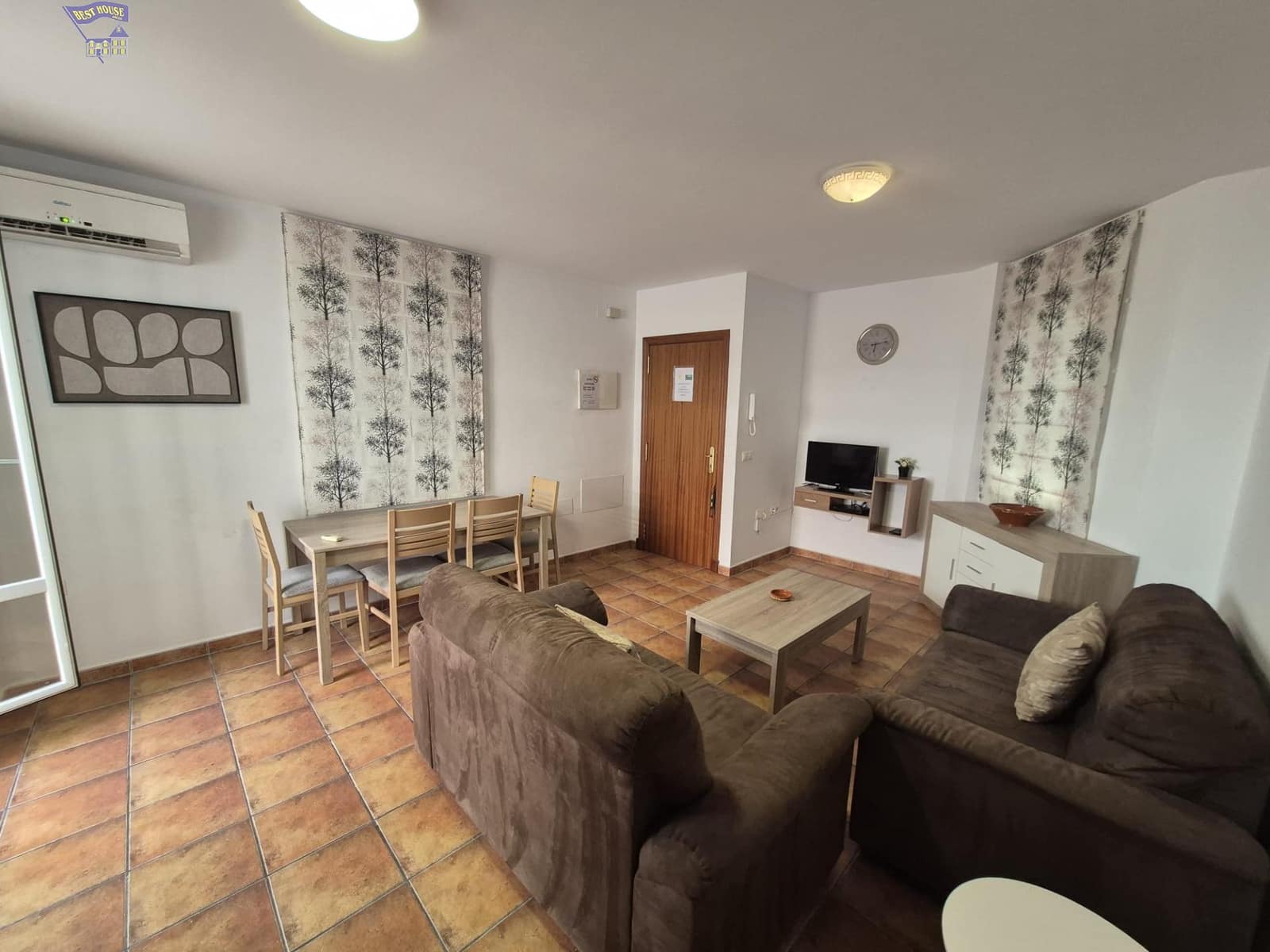 2 bedroom Penthouse for rent in Arcos de la Frontera - € 500 (Ref: 10022631)