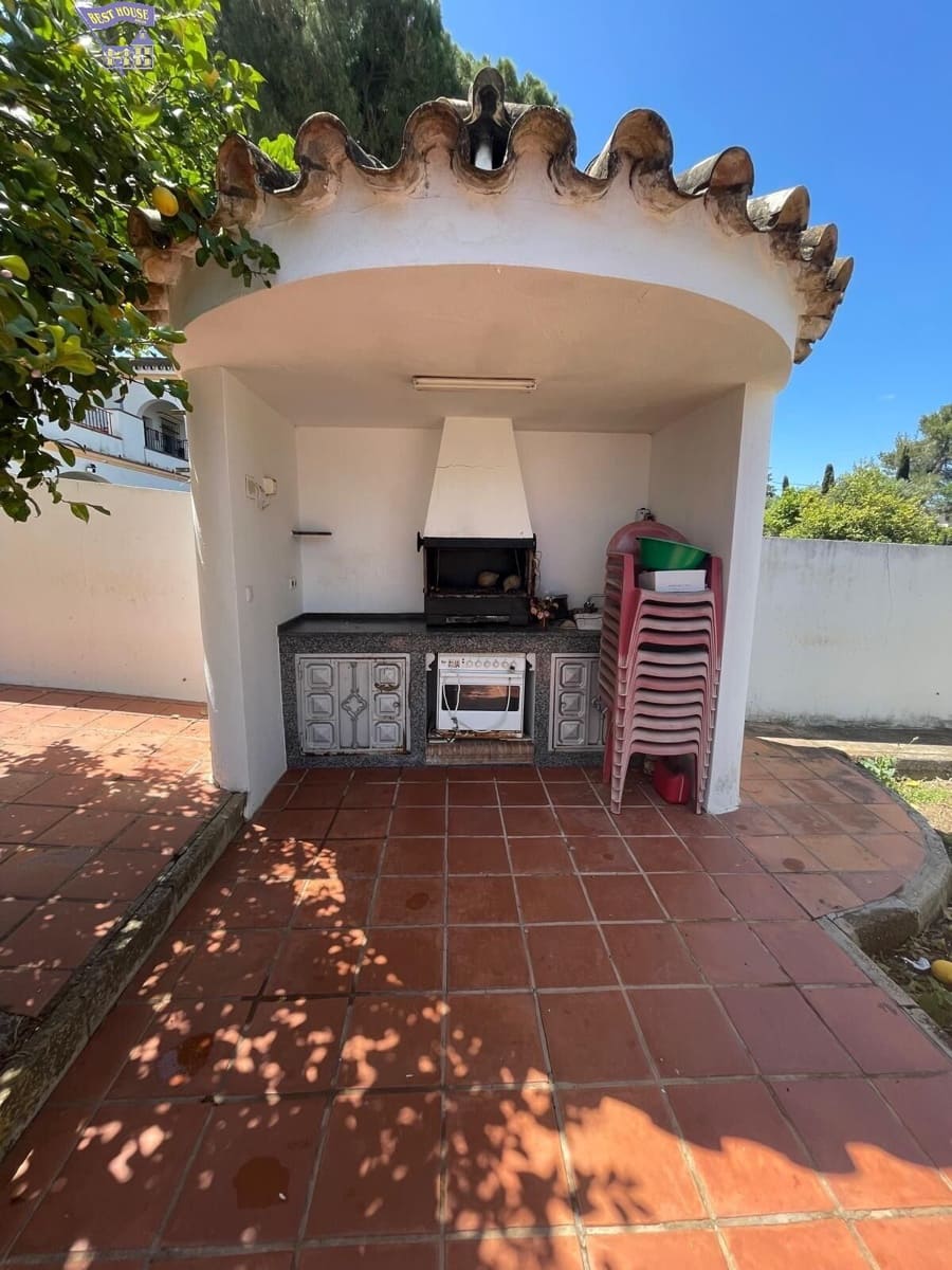 3 soveværelse Finca/Landehus til salg i Arcos de la Frontera med swimmingpool garage - € 170.000 (Ref: 3564679)