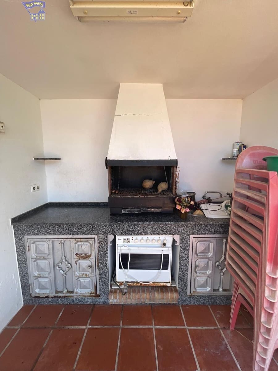 3 soveværelse Finca/Landehus til salg i Arcos de la Frontera med swimmingpool garage - € 170.000 (Ref: 3564679)