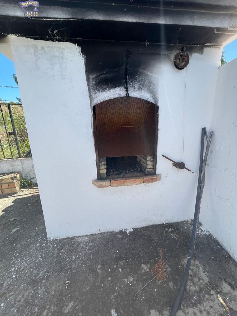 3 soveværelse Finca/Landehus til salg i Arcos de la Frontera med swimmingpool garage - € 170.000 (Ref: 3564679)