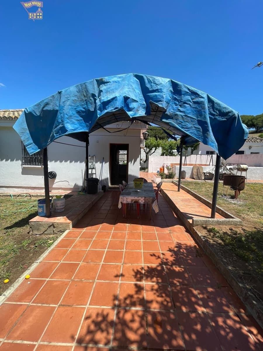 3 soveværelse Finca/Landehus til salg i Arcos de la Frontera med swimmingpool garage - € 170.000 (Ref: 3564679)