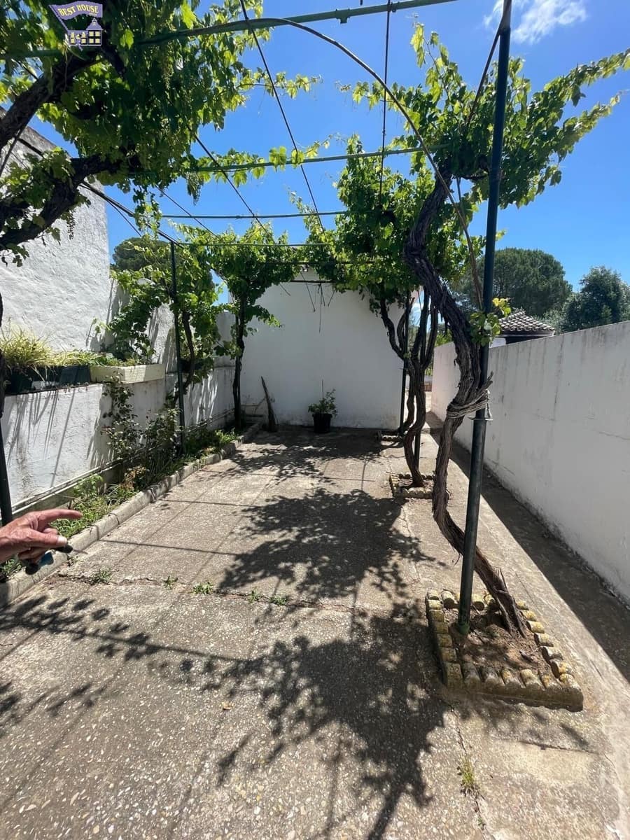 3 soveværelse Finca/Landehus til salg i Arcos de la Frontera med swimmingpool garage - € 170.000 (Ref: 3564679)