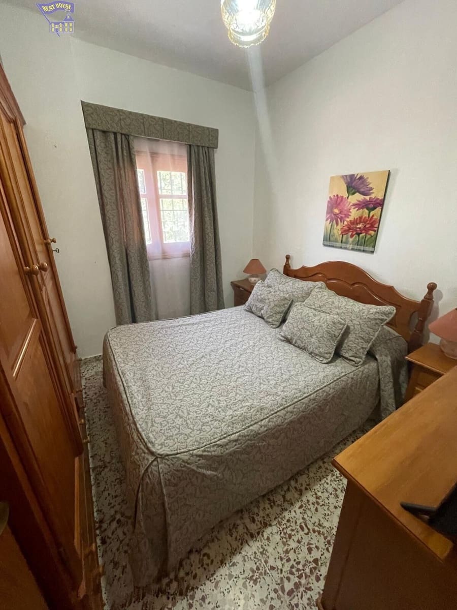 3 soveværelse Finca/Landehus til salg i Arcos de la Frontera med swimmingpool garage - € 170.000 (Ref: 3564679)