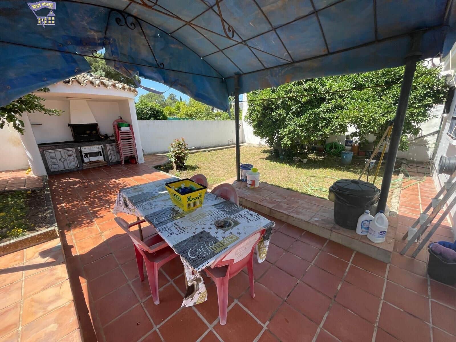 3 soveværelse Finca/Landehus til salg i Arcos de la Frontera med swimmingpool garage - € 170.000 (Ref: 3564679)