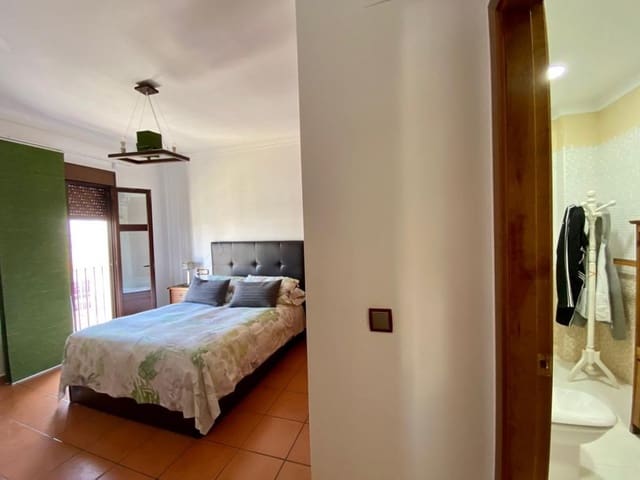 6 soveværelse Erhverv til salg i Arcos de la Frontera med garage - € 330.000 (Ref: 3564680)