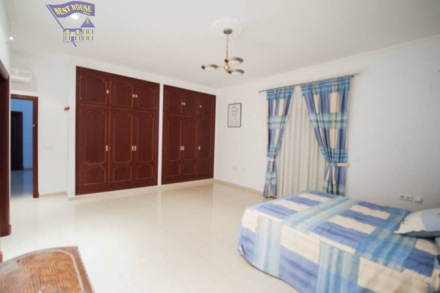 5 bedroom Villa for sale in Arcos de la Frontera with pool garage - € 600,000 (Ref: 3564730)