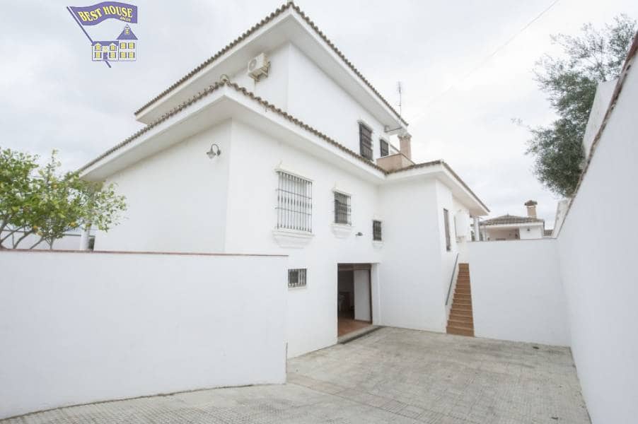 5 bedroom Villa for sale in Arcos de la Frontera with pool garage - € 600,000 (Ref: 3564730)