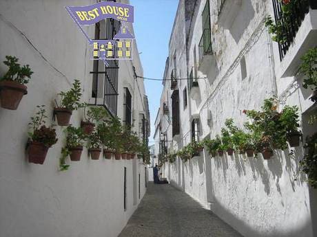 Commercieel te huur in Arcos de la Frontera - € 400 (Ref: 3564797)