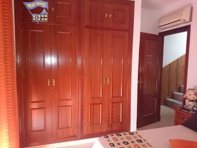 3 quarto Moradia em Banda para venda em Arcos de la Frontera - 153 630 € (Ref: 3564855)