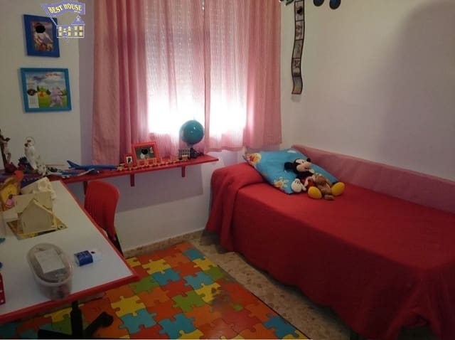 3 bedroom Terraced Villa for sale in Arcos de la Frontera - € 145,000 (Ref: 3564855)