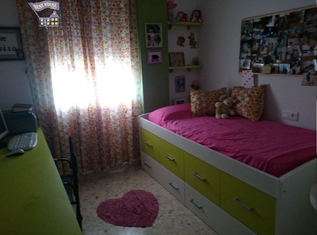 3 bedroom Terraced Villa for sale in Arcos de la Frontera - € 145,000 (Ref: 3564855)