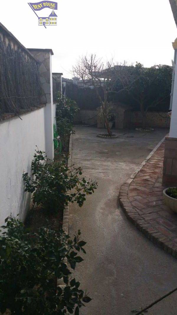 8 soverom Villa til salgs i Arcos de la Frontera med svømmebasseng garasje - € 540 000 (Ref: 3564938)