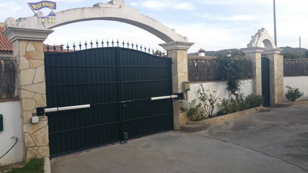 8 soverom Villa til salgs i Arcos de la Frontera med svømmebasseng garasje - € 540 000 (Ref: 3564938)