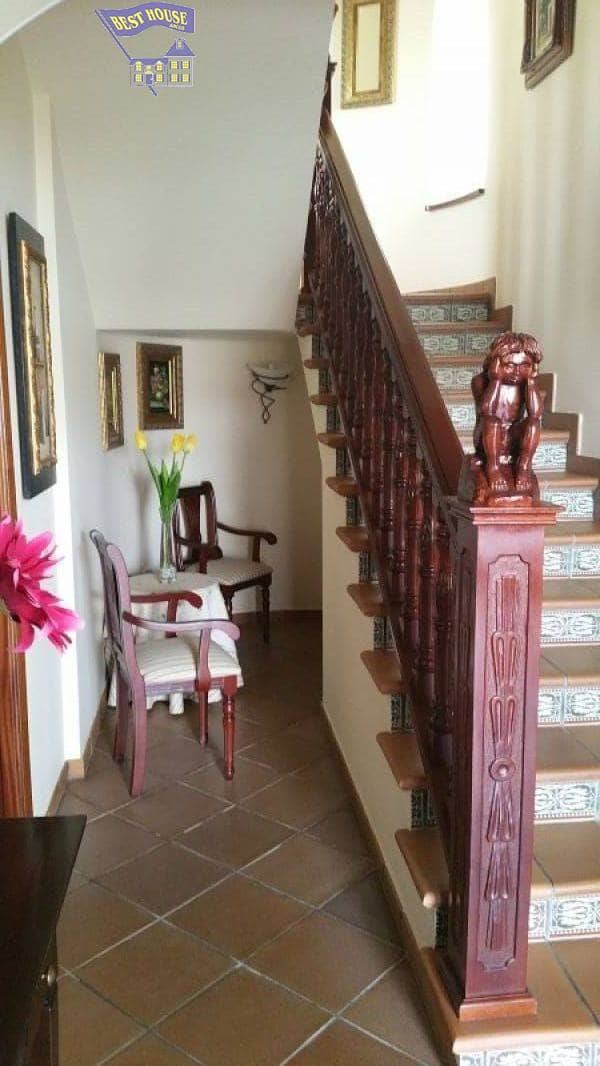 8 soverom Villa til salgs i Arcos de la Frontera med svømmebasseng garasje - € 540 000 (Ref: 3564938)