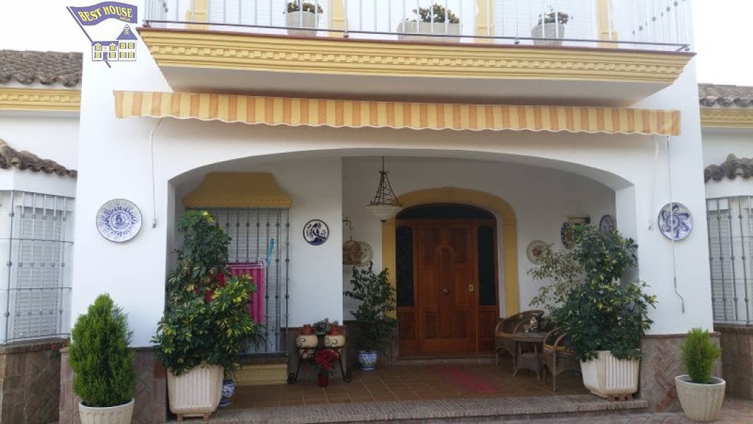 8 soverom Villa til salgs i Arcos de la Frontera med svømmebasseng garasje - € 540 000 (Ref: 3564938)