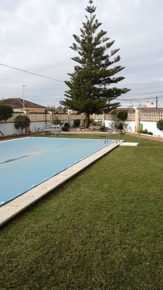 8 soverom Villa til salgs i Arcos de la Frontera med svømmebasseng garasje - € 540 000 (Ref: 3564938)