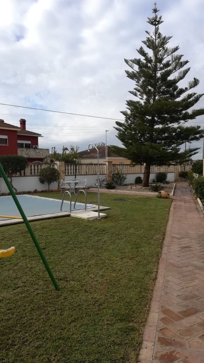 8 soverom Villa til salgs i Arcos de la Frontera med svømmebasseng garasje - € 540 000 (Ref: 3564938)