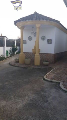 Chalet de 8 habitaciones en Arcos de la Frontera en venta con piscina garaje - 540.000 € (Ref: 3564938)
