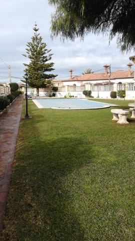Chalet de 8 habitaciones en Arcos de la Frontera en venta con piscina garaje - 540.000 € (Ref: 3564938)