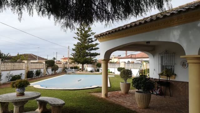 Chalet de 8 habitaciones en Arcos de la Frontera en venta con piscina garaje - 540.000 € (Ref: 3564938)