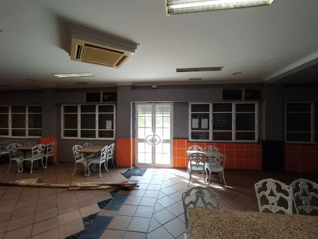 Erhverv til salg i Arcos de la Frontera - € 140.000 (Ref: 3564951)