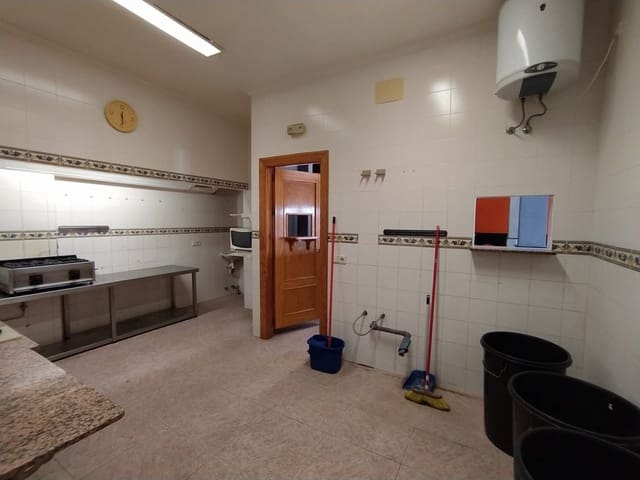 Erhverv til salg i Arcos de la Frontera - € 140.000 (Ref: 3564951)