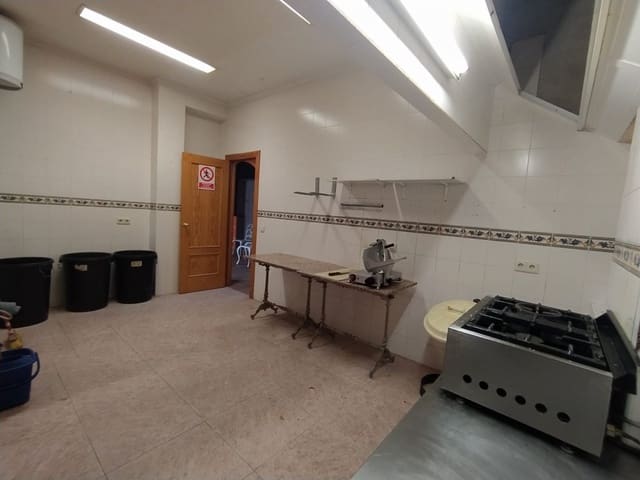 Erhverv til salg i Arcos de la Frontera - € 140.000 (Ref: 3564951)