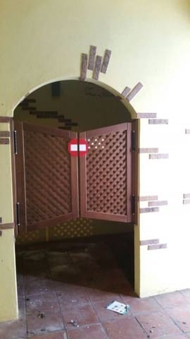 Erhverv til salg i Arcos de la Frontera - € 70.000 (Ref: 3565055)