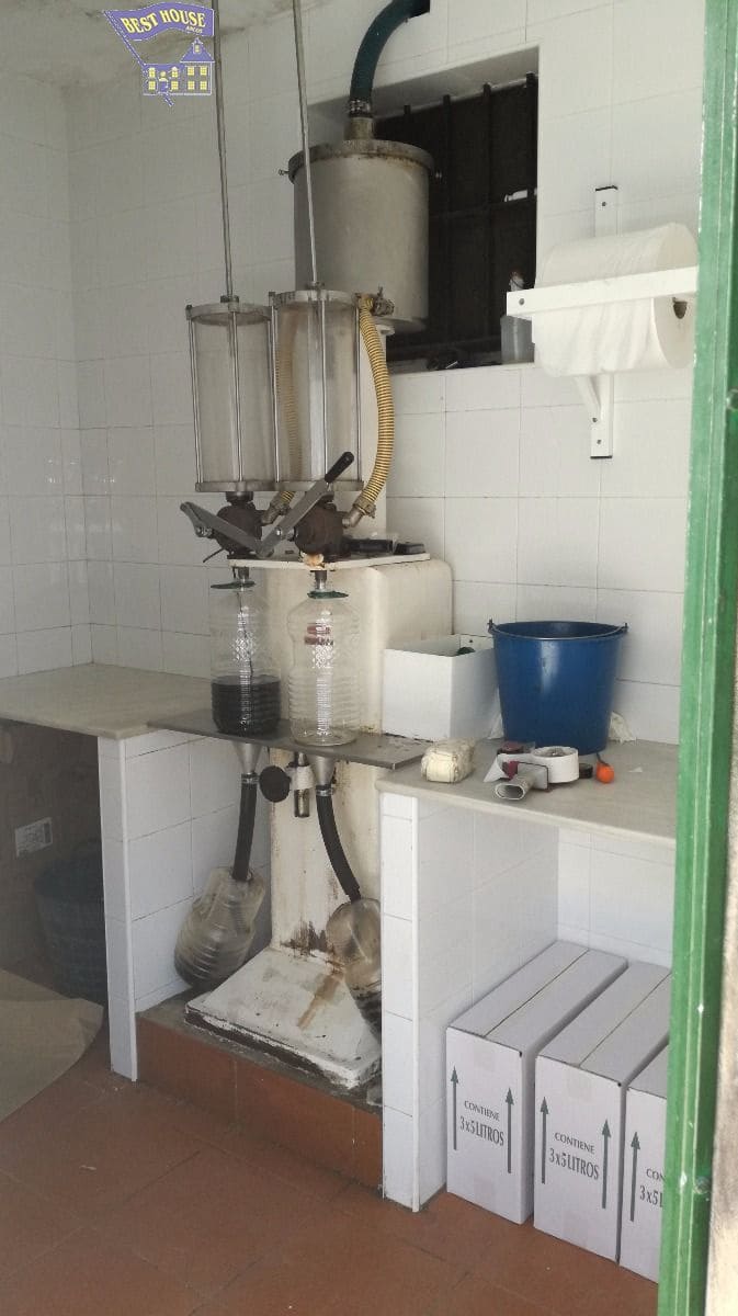 10 soveværelse Finca/Landehus til salg i Arcos de la Frontera med swimmingpool - € 350.000 (Ref: 3595751)