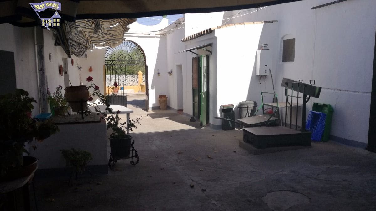 10 soveværelse Finca/Landehus til salg i Arcos de la Frontera med swimmingpool - € 350.000 (Ref: 3595751)