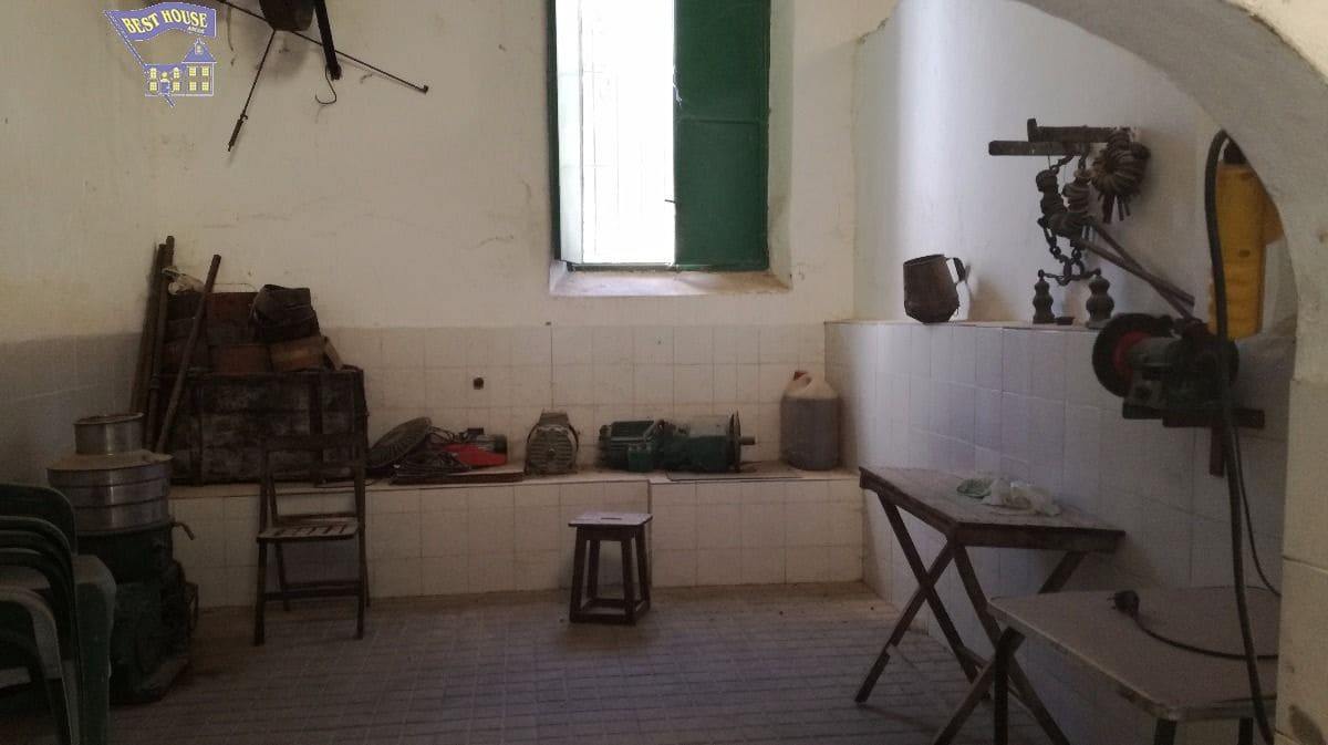 10 soveværelse Finca/Landehus til salg i Arcos de la Frontera med swimmingpool - € 350.000 (Ref: 3595751)